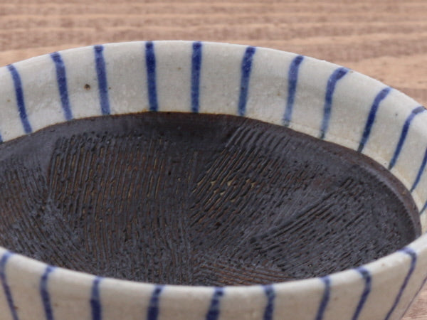 Ceramic Mortar (Suribachi) with Spout 4.7 inches Handmade White x Blue Stripe (Aotokusa)