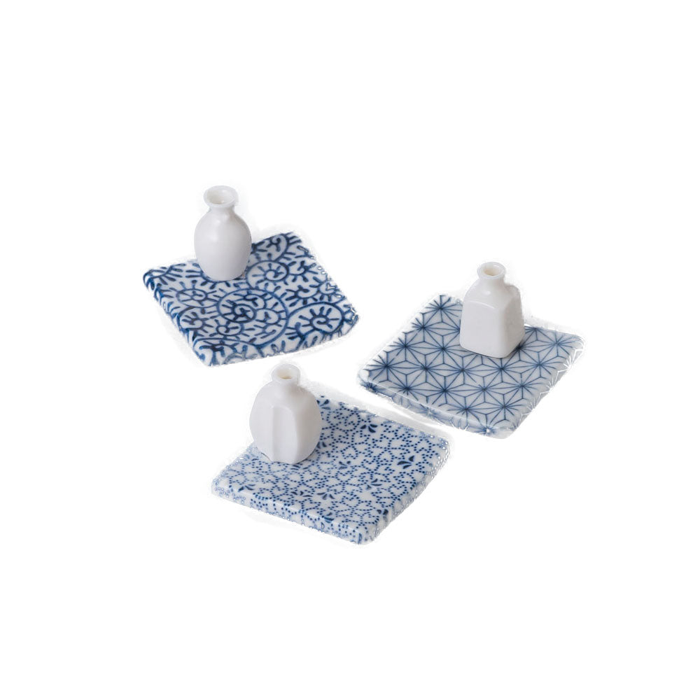 3-Piece Blue and White Chopstick Rest With Mini Flower Vase Set