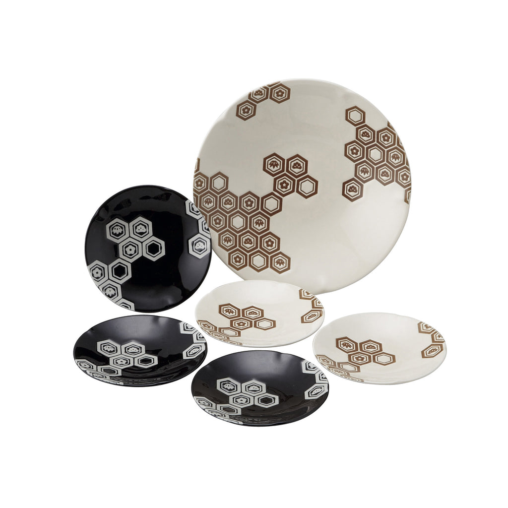 KOMON 6-Piece Black and White Dinnerware Set - Hexagonal Pattern