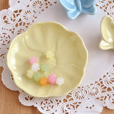 Pastel Yellow Flower Plates Set of 4 - Small