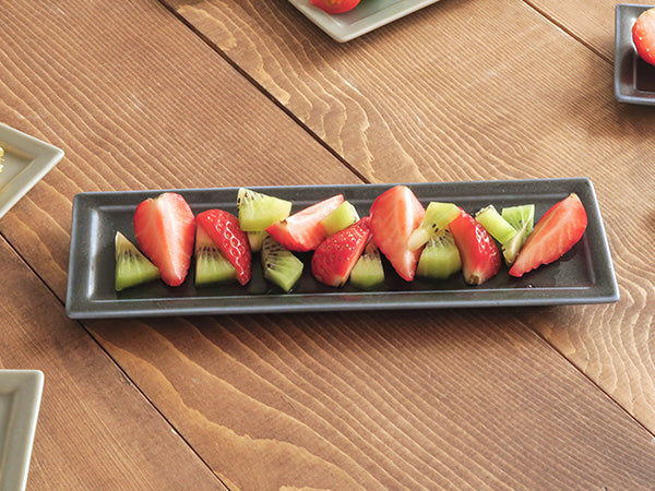 SLIM 8.3" Rectangular Plates Set of 4 - Navy Blue