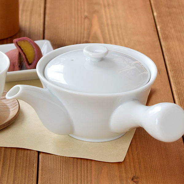 STUDIO BASIC Original Japanese Teapot with Infuser - White