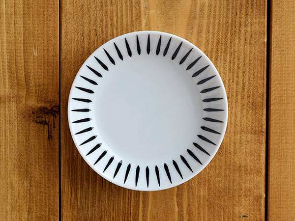 Estmarc Assorted Mini Plates Set of 4 - White
