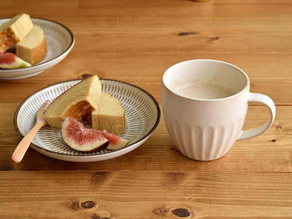 Estmarc BlurMug Stripe Relief Mug - Beige
