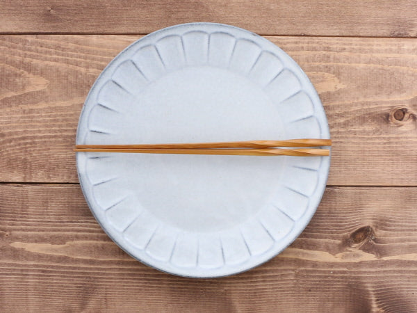 9.2" Shinogi Ceramic Flower Plates Set of 2 - Gray