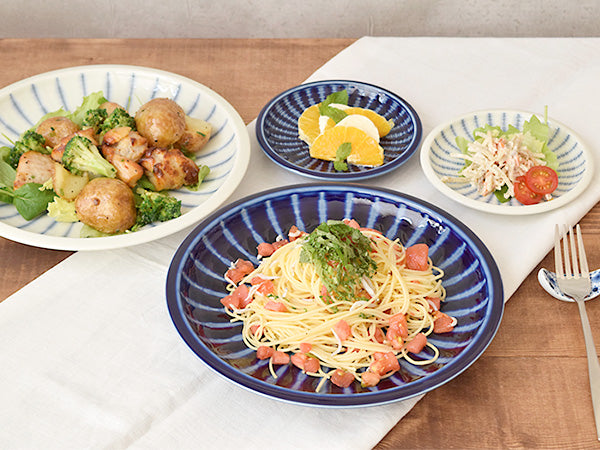 Tokusa Stripe 10" Round Dinner Plate - Navy Blue