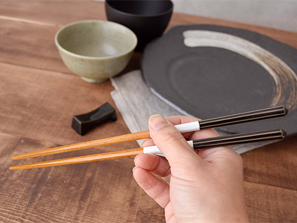 9.1" Bicolored Chopsticks Dishwasher Safe Set of 4 - White