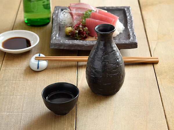 Black Sikkoku Sake Gift Set - Sake Bottle and 2 Sake Cups