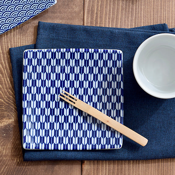 Yabane 5.3" Blue and White Square Plates Set of 2 - Arrow Feathers