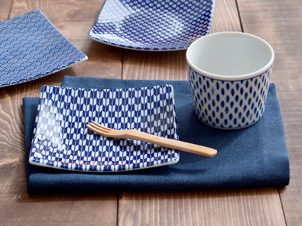 Yabane 5.3" Blue and White Square Plates Set of 2 - Arrow Feathers