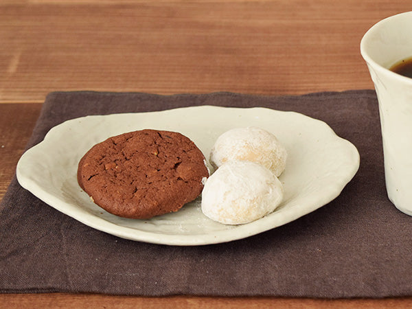 Asymmetrical Round Plate Set of 4 - White/Kohiki