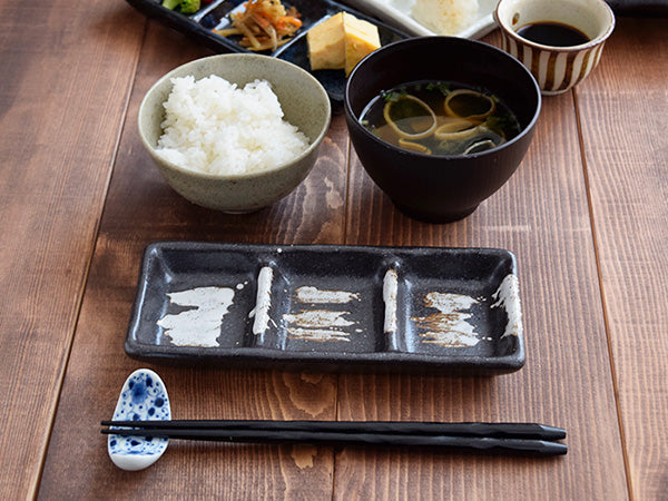 3-Section Condiment Dish Set of 2 Made in Japan - Black – Zen Table Japan