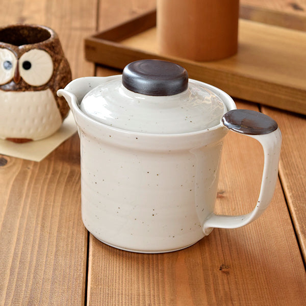Stylish & Functional 13.5 oz Wide Mouth Teapot with Infuser Ivory (Kobiki)