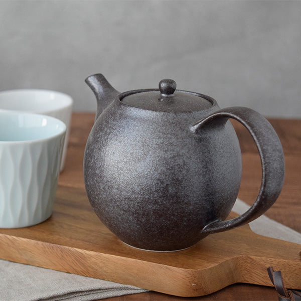 Round Ceramic Teapot (520 cc, 17.6 oz) - Silver Black