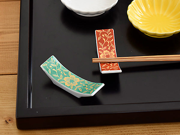 Chopstick Holders Beautiful Japanese Arabesque Design (Cutlery Rest) Set of 4 (2 Red & 2 Green) Flowers