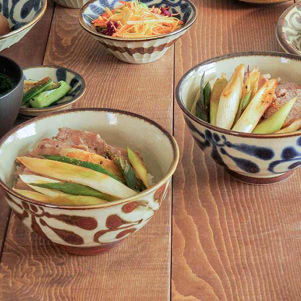 Ryukyukarakusa 6" Donburi Bowls with Chopsticks and Renge Soup Spoons Set of 2 - Mahogany