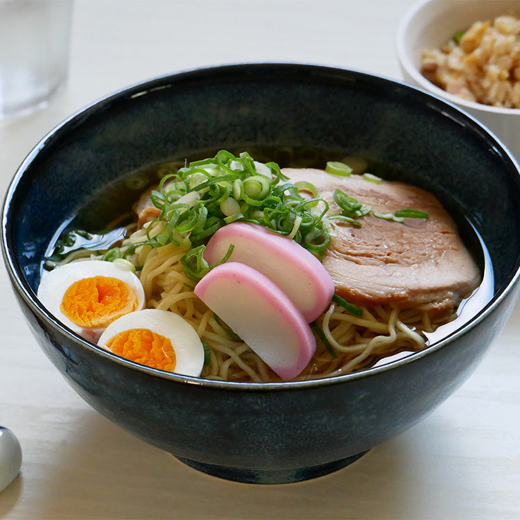 large-40-oz-ramen-donburi-sanuki-bowl-navy-color-deformation-during-firing-youhen-kon