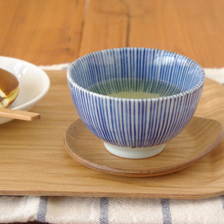 6.7 oz Retro Japanese Tea Cup Set of 4 Japanese Arabesque White x Blue