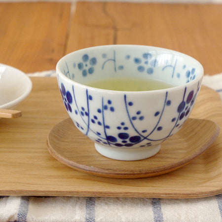 6.7 oz Retro Modern Japanese Tea Cup Set of 4 Japanese Plum (Kourinume) White x Blue