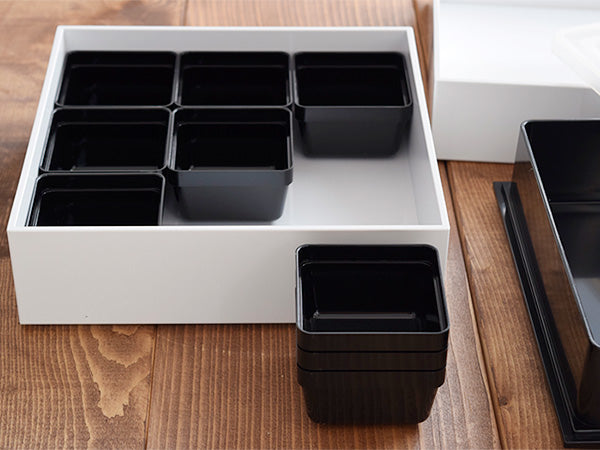 2-Tiered White Square Jubako Box with 4 Sets of Chopsticks