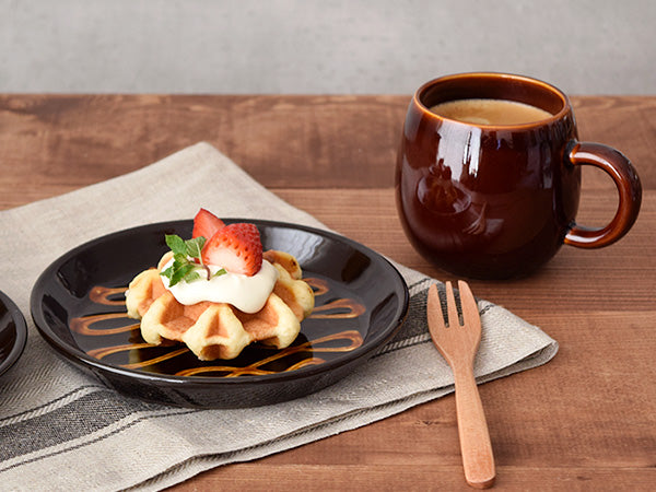 RETRO Mingei Folk Craft 6.5" Ribbon Slipware Ceramic Dessert Plates Set of 2