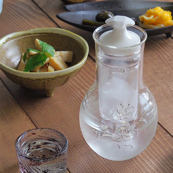 sake-bottle-with-coolerのコピー