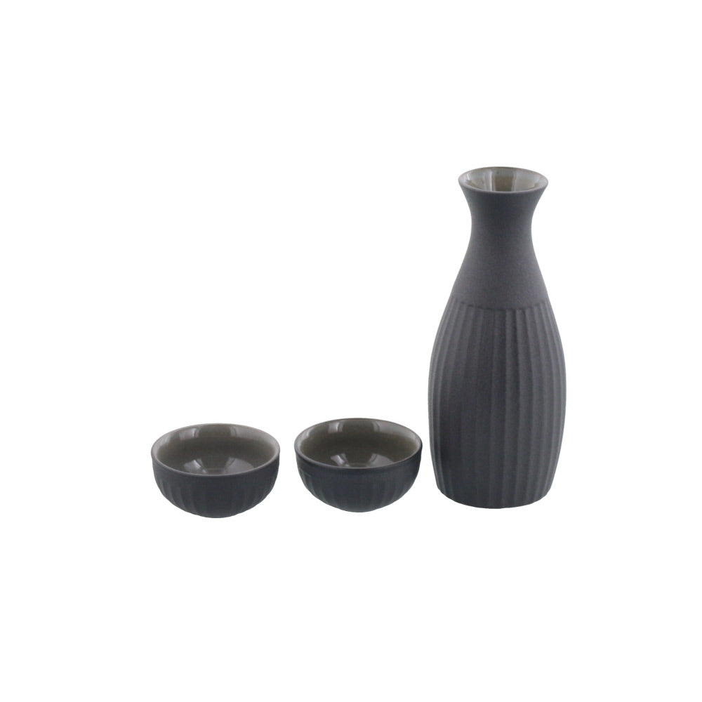 Tetsuyu Sake Bottle (Tokkuri) and 2-Piece Sake Cup (Guinomi) Set with Gift Box - Gray